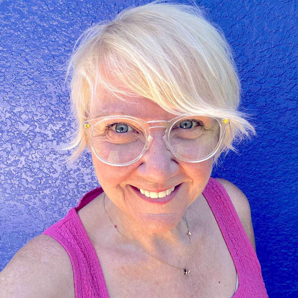 Hi! I’m Tari. (Rhymes with berry) 😉